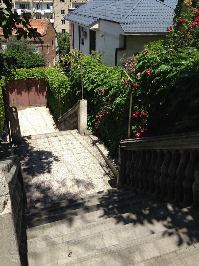 Birdhouse Rooms Tiflis Dış mekan fotoğraf